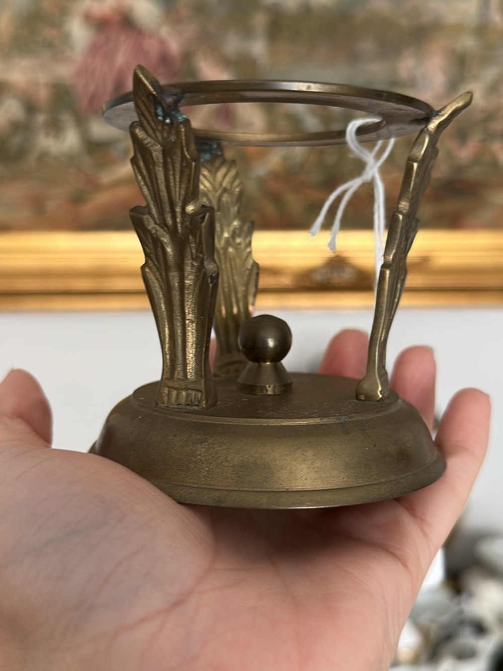 Vintage Brass stand - Antique Brass Finish
